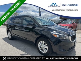 Used 2018 Kia Sedona LX w/ LX Essentials Premium Package image 1