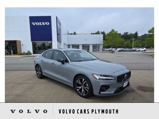 Used 2025 Volvo S60 B5 Core image 1