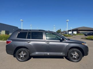 Used 2013 Toyota Highlander Plus image 1