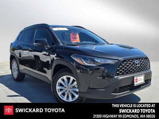 Certified 2022 Toyota Corolla Cross LE image 1