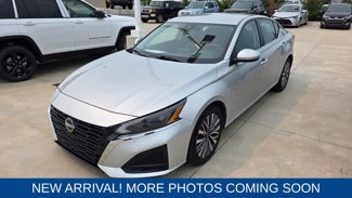 Used 2023 Nissan Altima 2.5 SV image 1