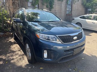 Used 2015 Kia Sorento LX image 1