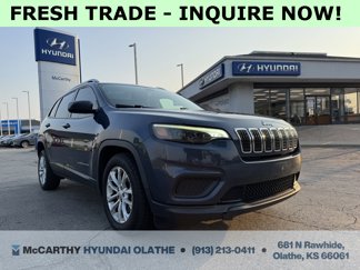 Used 2020 Jeep Cherokee Latitude w/ Cold Weather Group image 1