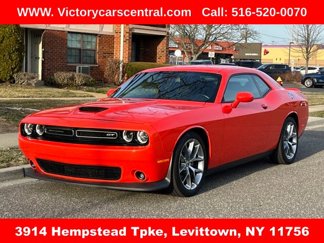 Used 2022 Dodge Challenger GT image 1