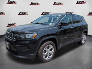 Used 2024 Jeep Compass Sport image 1