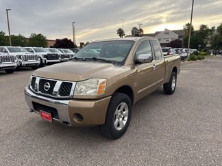 Used 2004 Nissan Titan SE image 1