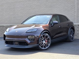 Used 2025 Porsche Macan 4S Electric image 1