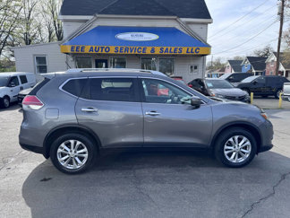 Used 2015 Nissan Rogue SV w/ SV Moonroof Package image 1