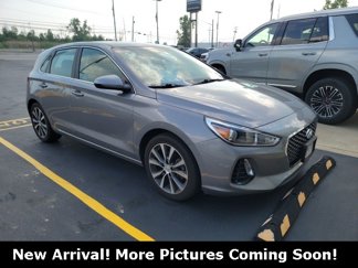 Used 2020 Hyundai Elantra GT image 1