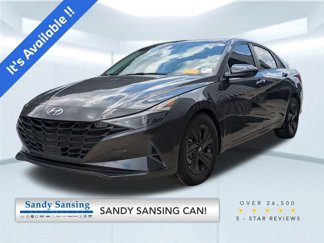 Used 2021 Hyundai Elantra SEL w/ Convenience Package image 1