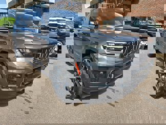 Used 2022 Jeep Grand Cherokee L Overland w/ Luxury Tech Group IV image 1
