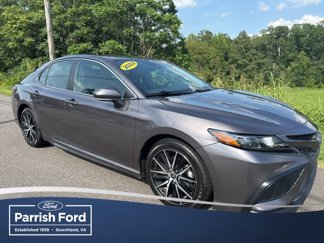 Used 2022 Toyota Camry SE image 1