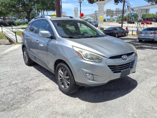Used 2015 Hyundai Tucson SE image 1