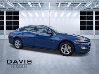 Used 2023 Chevrolet Malibu LT image 1