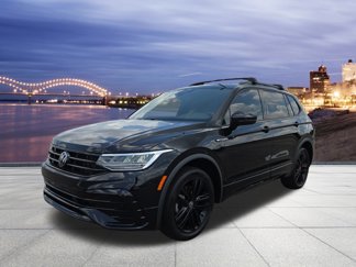 Used 2022 Volkswagen Tiguan SE R-Line image 1