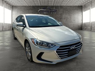 Used 2017 Hyundai Elantra SE image 1