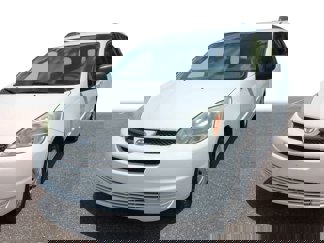 Used 2004 Toyota Sienna LE image 1