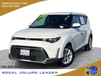 Used 2023 Kia Soul LX w/ Option Group 015 image 1