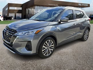 Used 2021 Nissan Kicks SV image 1