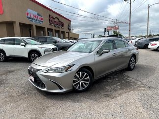 Used 2019 Lexus ES 350 w/ Luxury Package image 1