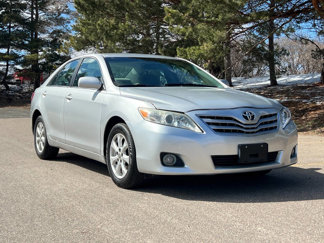 Used 2011 Toyota Camry LE image 1