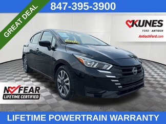 Used 2023 Nissan Versa SV image 1