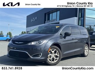 Used 2019 Chrysler Pacifica Touring Plus w/ Advanced Safetytec Group image 1