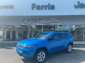 New 2025 Jeep Compass Latitude image 1