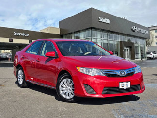 Used 2013 Toyota Camry LE image 1