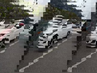 Used 2014 Hyundai Elantra SE image 1
