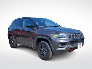 Used 2023 Jeep Compass Trailhawk w/ Trailhawk Convenience Group image 1
