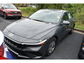 New 2025 Hyundai Elantra SE image 1