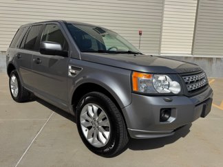 Used 2012 Land Rover LR2 HSE image 1