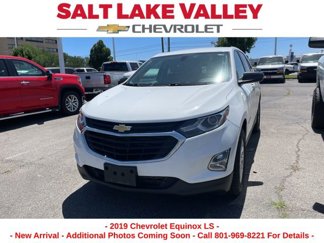 Used 2019 Chevrolet Equinox LS w/ LS Convenience Package image 1