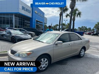 Used 2004 Toyota Camry LE image 1