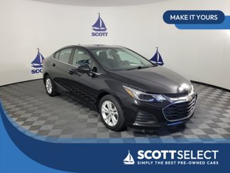 Used 2019 Chevrolet Cruze LT w/ Convenience Package image 1
