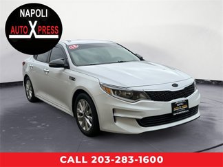 Used 2018 Kia Optima LX w/ 17" Alloy Wheels Package image 1