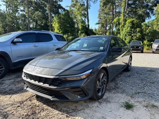 Used 2025 Hyundai Elantra Sport image 1