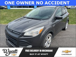 Used 2016 Ford Escape SE image 1