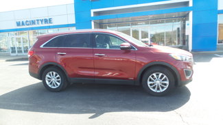 Used 2016 Kia Sorento LX w/ LX Convenience Package image 1
