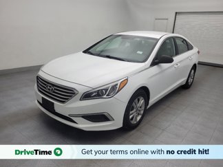 Used 2017 Hyundai Sonata SE image 1