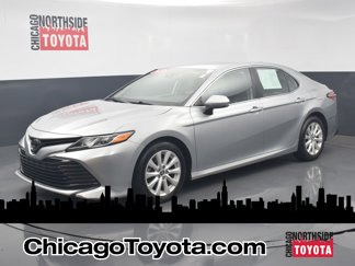 Used 2020 Toyota Camry LE image 1