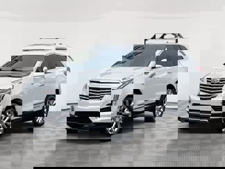 Used 2017 Cadillac XT5 Platinum w/ Driver Assist Package image 1