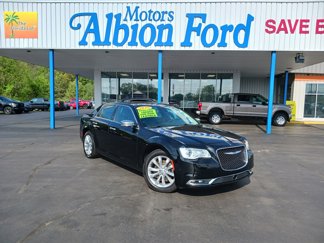 Used 2018 Chrysler 300 Limited w/ Safetytec Plus Group image 1
