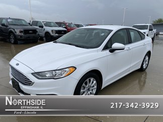 Used 2018 Ford Fusion S image 1