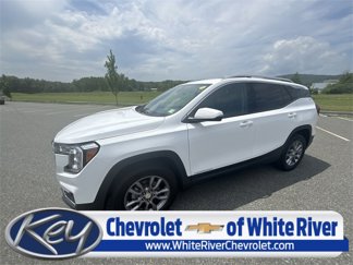 Used 2024 GMC Terrain SLT image 1