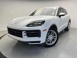 Certified 2024 Porsche Cayenne image 1
