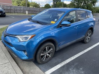 Used 2018 Toyota RAV4 XLE image 1