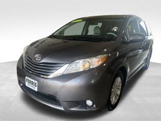 Used 2011 Toyota Sienna image 1