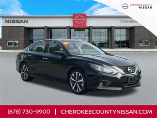 Used 2016 Nissan Altima 3.5 SR image 1
